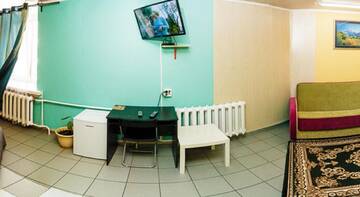 Фото номера Семейный номер (для 3 взрослых) Гостиница Хостел Барнаул г. Барнаул 5